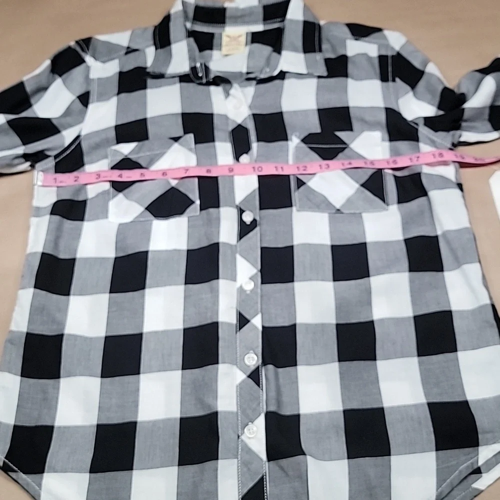 Faded Glory Size S (4-6) Black & White Plaid Long Sleeve Button Down Shirt NEW